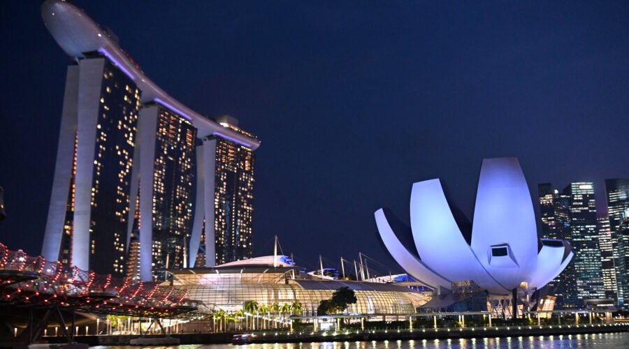WTC holidays-singapor package
